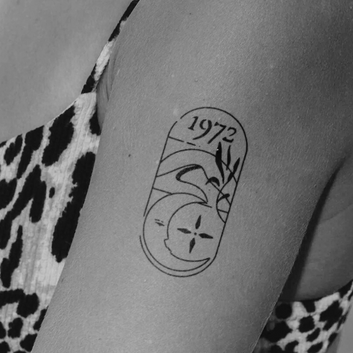 1972 Window  - Temporary Tattoo