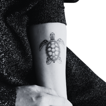 Dotwork Turtle  - Temporary Tattoo