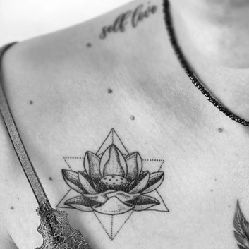 Dotwork Lotus Flower - Temporary Tattoo