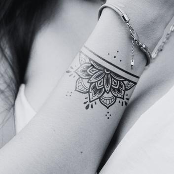 Mandala Ring - Temporary Tattoo